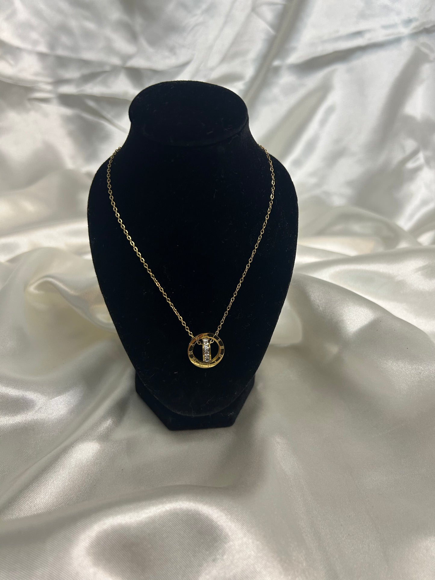 Collier Mia
